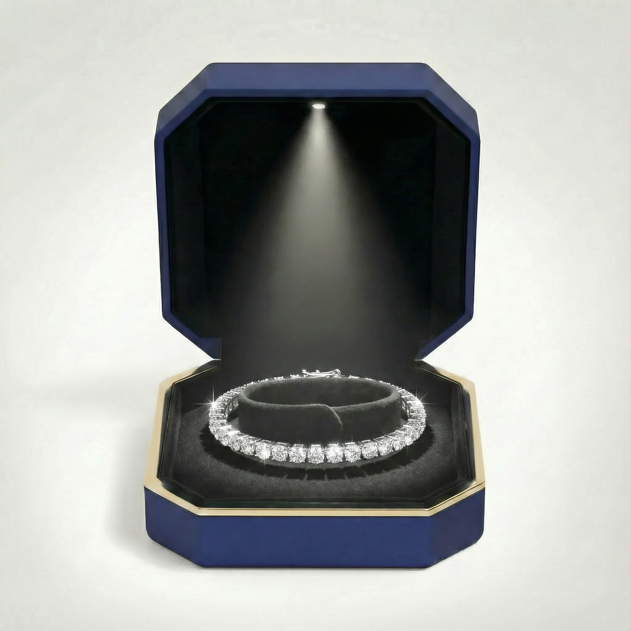 Themis Bracelet, Classic Silver